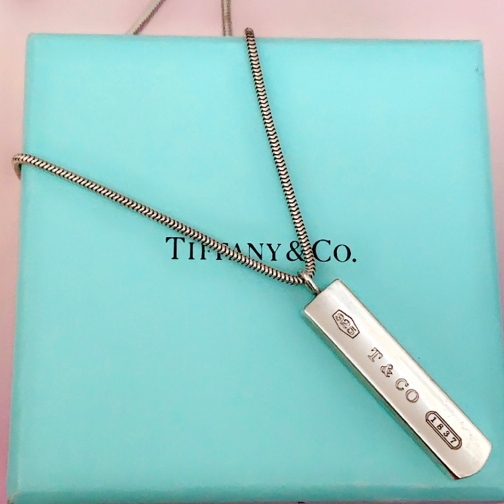 Tiffany & Co.  1837 Bar Pendant Snake Chain